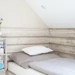 Feszek -etel Es Hotel-zanka Отель *