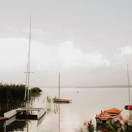 Hotel Feszek -etel Es Hotel-