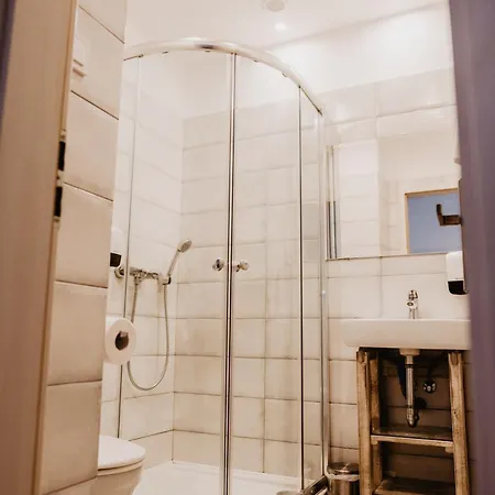 酒店 Feszek -etel Es Hotel-zanka Zánka