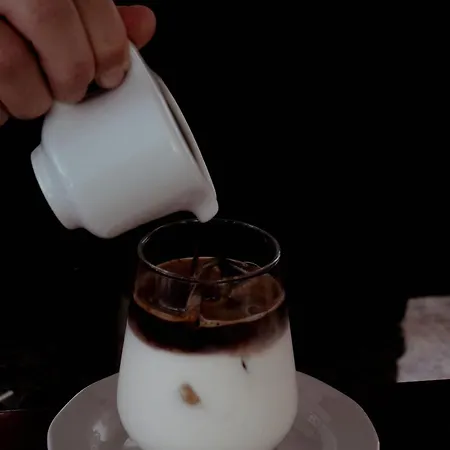 Feszek -etel Es Hotel- Balatonszárszó