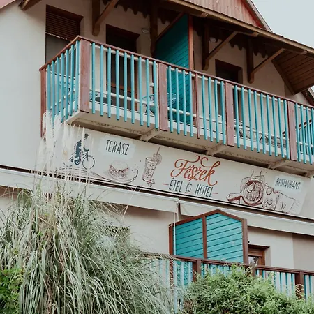 Feszek -etel Es Hotel- Balatonszárszó