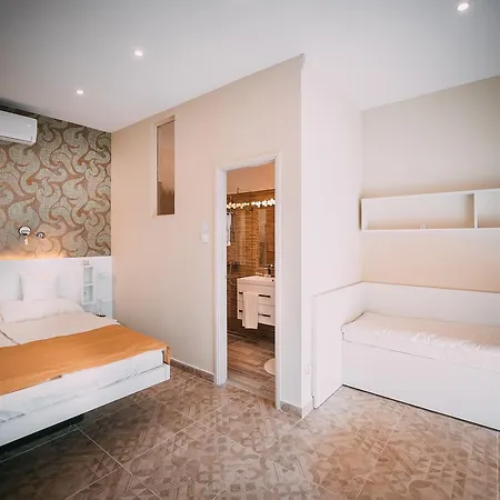 酒店 Feszek -etel Es Hotel-zanka *