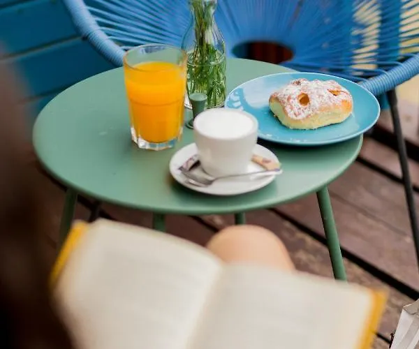 Отель Feszek -etel Es Hotel-bed & Breakfast - Bike Point Занка