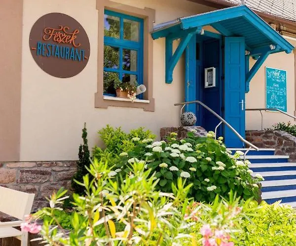 Feszek -etel Es Hotel-bed & Breakfast - Bike Point *