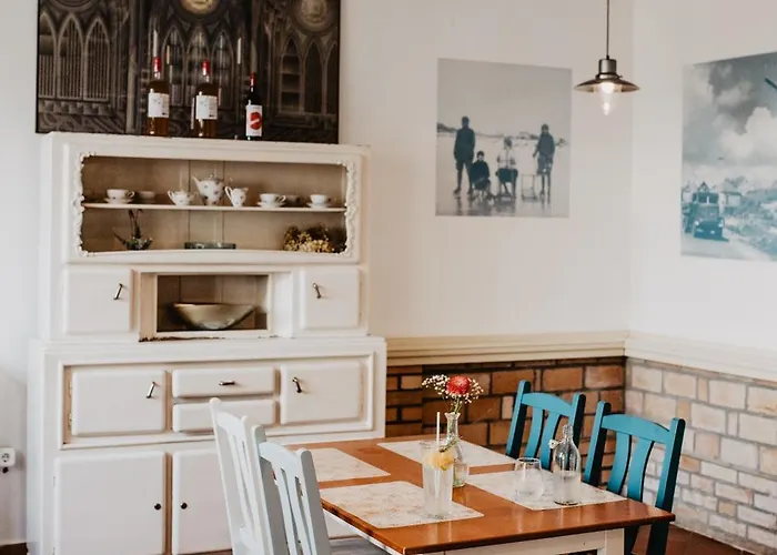 Ξενοδοχείο Feszek -etel Es Hotel-bed & Breakfast - Bike Point