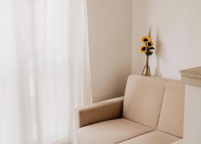 Feszek -etel Es Hotel- Szálloda *